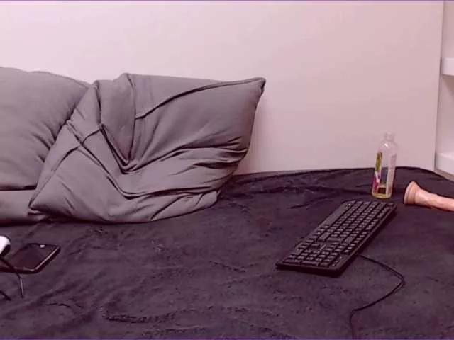 Offline MilaMiller on BongaCams