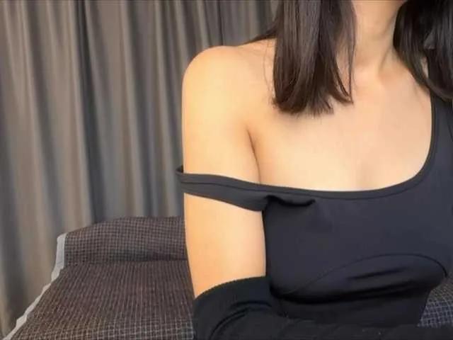 BongaCams Milenas is Freechat Milenas — Men with self-respect and a kind heart