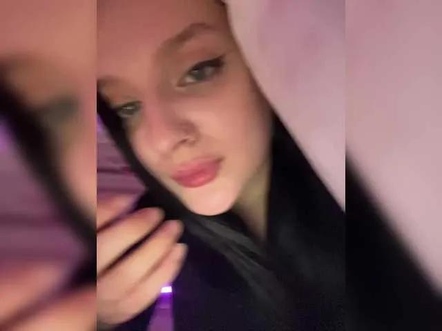 Mirridaa on BongaCams 
