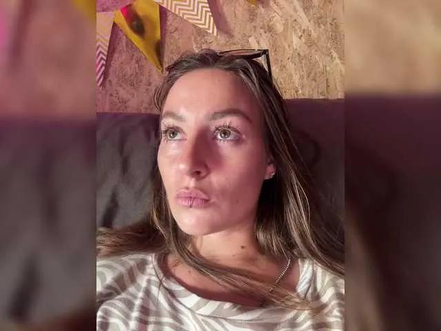 Molly69x on BongaCams 