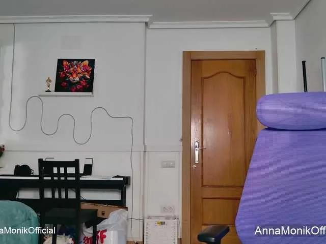 Freechat MonikAnna on BongaCams