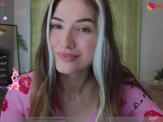 monikavenom on BongaCams