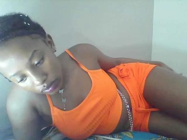 Naughtylittleprincess on BongaCams