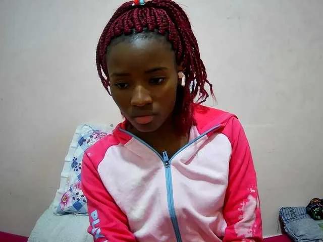 petite-tasha on BongaCams