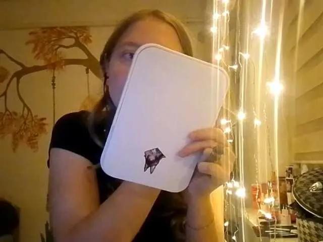 Offline POTATO-GIRL on BongaCams
