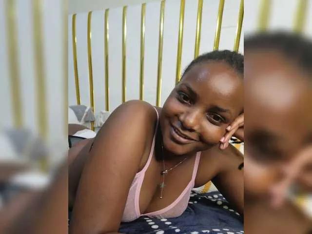 Prettybarcadi on BongaCams