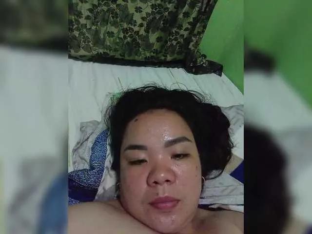 PrincesJiny — talkiing dirty. seing  hot guy