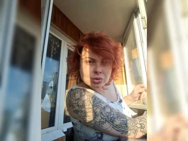 Redfoxlikefiree — Freechat on BongaCams