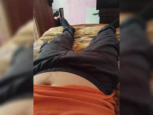 Offline RobinRandy on BongaCams