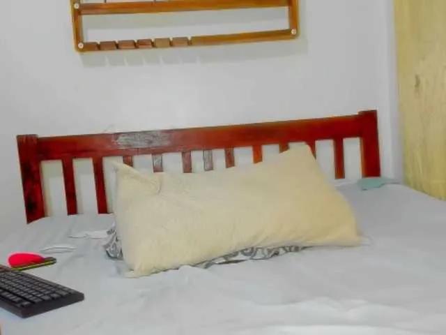 Freechat Sam9338 on BongaCams