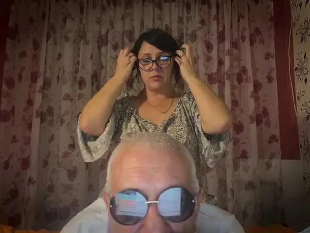 BongaCams StellarTeam is Freechat StellarTeam — Men who have something to offer to girl: kisses, touches, gifts