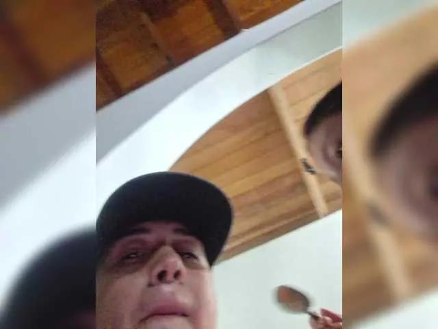 Offline SussiandMate0 on BongaCams