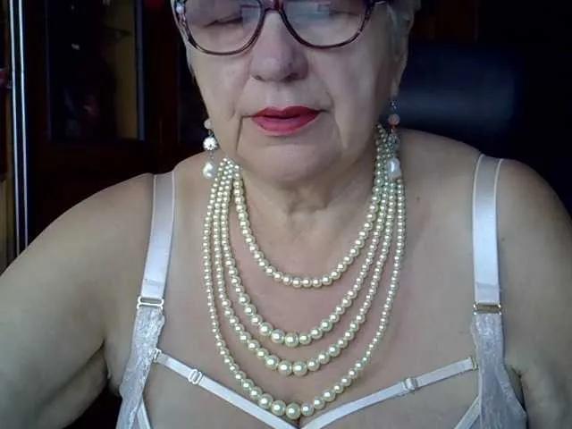 SweetCherry00 on BongaCams 