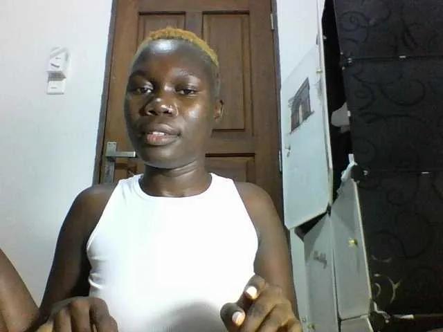 Sweetchocolate on BongaCams