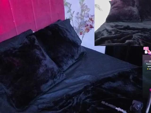 Offline VioletaMedusa on BongaCams