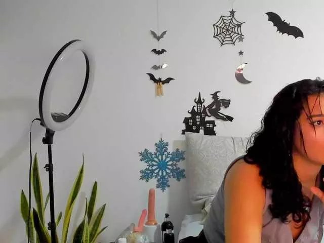 vivi-jacko1 on BongaCams 