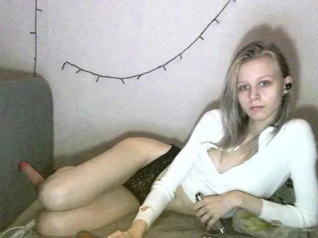 Freechat White-snow on BongaCams