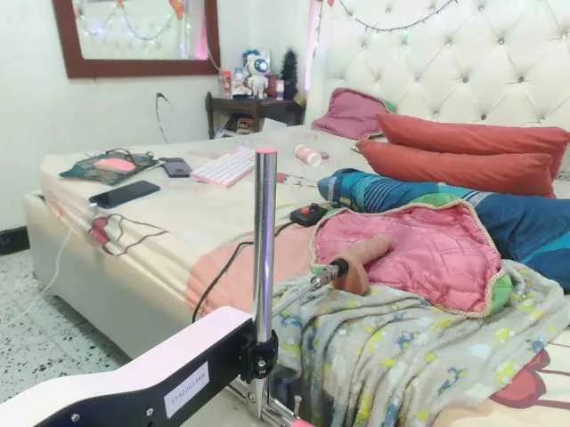 Freechat yhazanblake88 on BongaCams