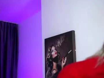 almavelia on Chaturbate 