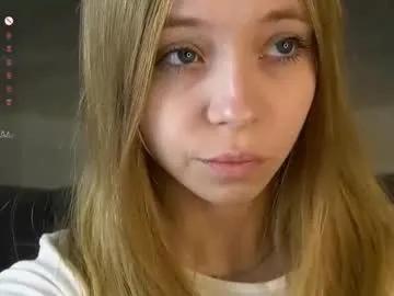 annettaregino — help me put oil on my shy boobs    Hello, my name is Eva!!! #teen #shy  #18 #natural #new [0 tokens remaining]