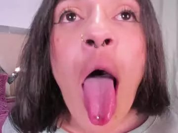 Freechat aurorabon on Chaturbate