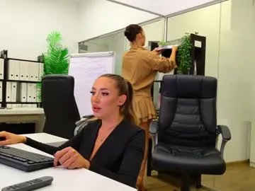 Freechat babesgowild on Chaturbate