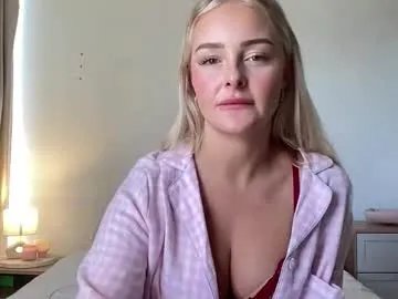 Freechat bbybreex on Chaturbate