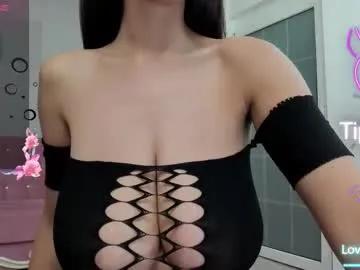 belovedkhlloe — Goal: hello khlloe #bigboobs #private #latina #bigass #feet #natural - Next Goal: Topless dance party