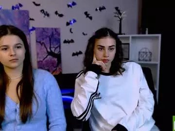 Freechat berry_alma on Chaturbate