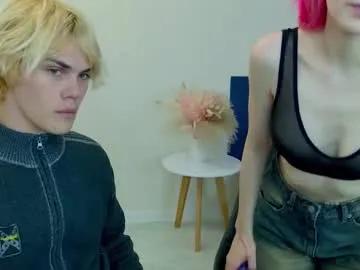 bonnie_and_c1yde — GOAL: remove t-shirt [24 tokens remaining] pvt open #couple #skinny #teen #young #new
