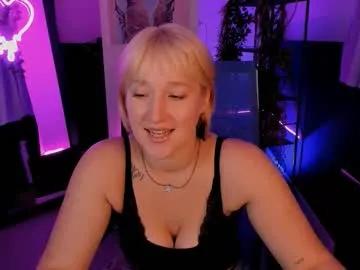 cinbellamy — GOAL: eye contact [100 tokens remaining]  control me with tips   bigass | bigboobs | armpits |  goth | dance | sph | wet lips #shy #blonde #nonude  #new #tipmenu