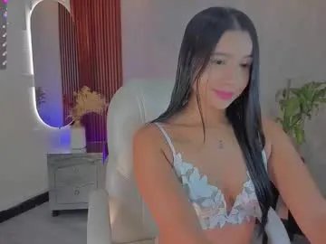 Freechat cloewilliamsxx on Chaturbate