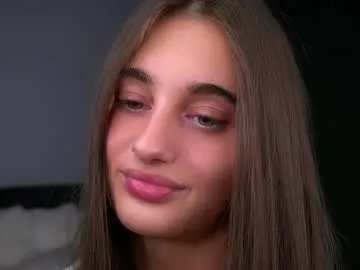 czamabech on Chaturbate