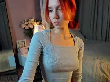 Freechat dearly_emily on Chaturbate