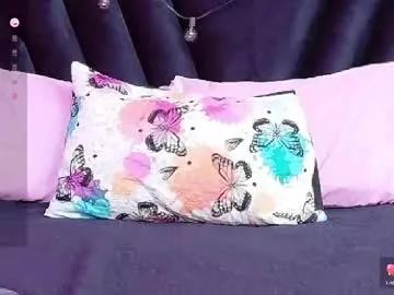 Freechat dirtylittleslutt_ on Chaturbate