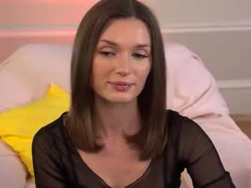 Freechat e_vvv_a on Chaturbate