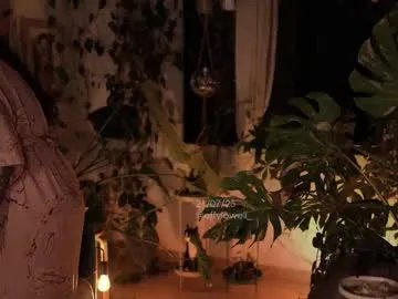 effylowell_ on Chaturbate 