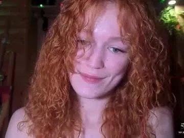 Freechat emiliyafox on Chaturbate