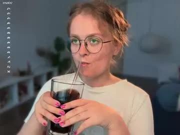 Freechat emilyforelsket on Chaturbate