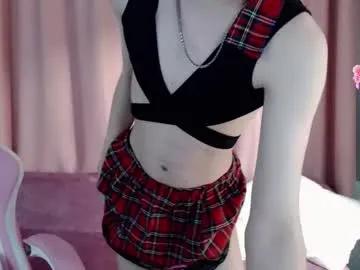 evan_reinhart — GOAL: take off my top [15 tokens remaining] Nice to see you! <3 #new #18 #twink #lovense #anal #shaven #cum #goth #young