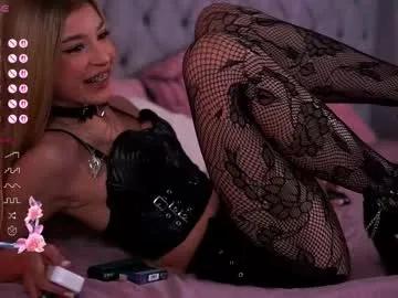 evawarenn — Hello, I'm a thief, and I'm here to steal your heart.  - Goal: POV Dildo Blowjob [456 tokens left] #natural #skinny #teen #bigass #blowjob