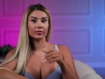 evazane — Curves that hypnotize, a smile that melts! Fav levels 22/99/111/333 - Multi Goal: what can go wrong with a blowjob?  [226 tokens left] #bigass #bigboobs #squirt #anal #latex