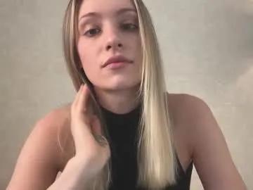 fflloowweerr — Welcome to my room...Domi is on /pvt open - Multi Goal: suck big dildo topless [358 tokens left] #slim #feet #pvt #new #shy