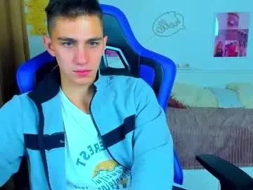 Freechat frank_mooree on Chaturbate