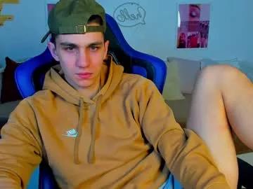 Freechat frank_mooree on Chaturbate