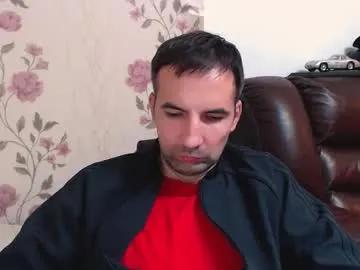 gianni_lion — Gianni_lion's room #tall #sexymuscles #darkhair #bigfeet #dominant