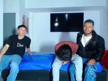 Freechat gnecos on Chaturbate