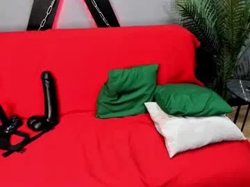 Freechat goddessemily_ on Chaturbate