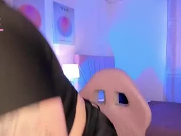 Freechat greennbella on Chaturbate