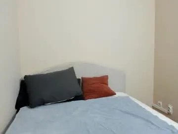 Freechat guy_charming on Chaturbate